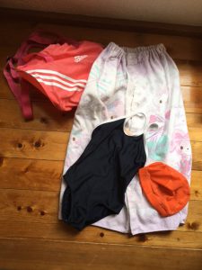 水泳,持ち物,女子,プール,ラップタオル,日本語指導